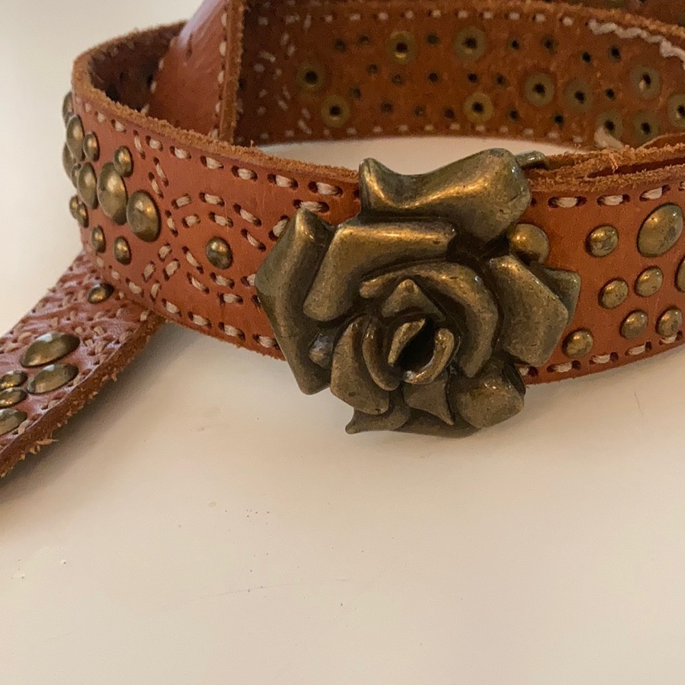 Rose Buckle Belt